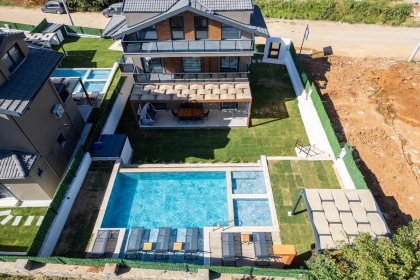 Villa Ottava Prime (1987)