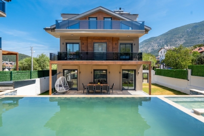 Villa Ottava Prime (1987)