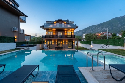 Villa Ottava Prime (1987)