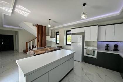 Villa Pansy-328-3 (1600)