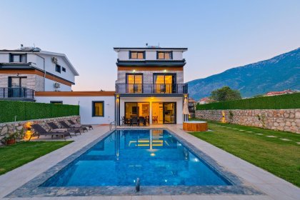 Villa Sahne (2344)