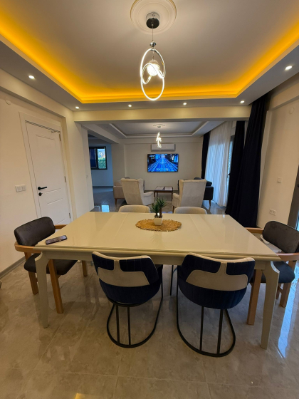 Villa Sidyma (2103)