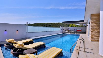 Villa Skyfall (2351)