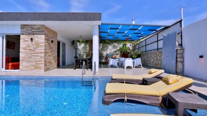 Villa Skyfall (2351)