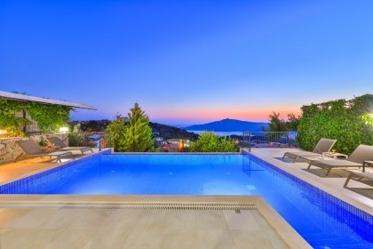 Villa Summit (2281)