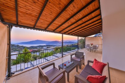 Villa Summit (2281)