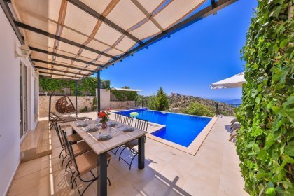 Villa Summit (2281)