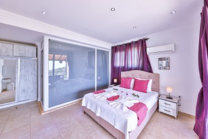 Villa Summit (2281)