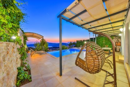 Villa Summit (2281)