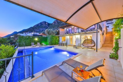 Villa Summit (2281)