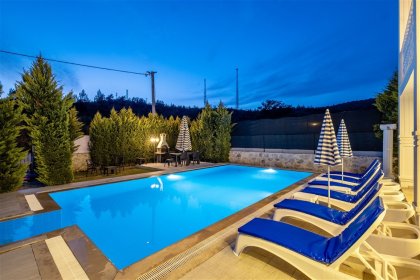 Villa Tan (2284)