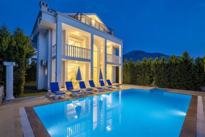Villa Tan (2284)