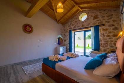 Villa Tamura | Fethiye'de Taş Konseptli, Jakuzili ve Lüks Balayı Villası (1071)