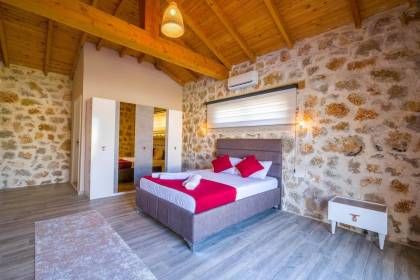 Villa Tamura | Fethiye'de Taş Konseptli, Jakuzili ve Lüks Balayı Villası (1071)