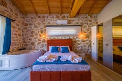Villa Tamura | Fethiye'de Taş Konseptli, Jakuzili ve Lüks Balayı Villası (1071)