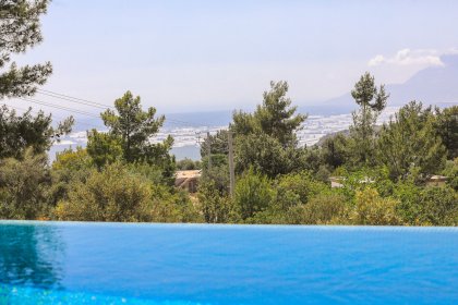 Villa Ult (1218)