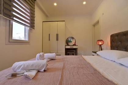 Fethiye Bahçeli ve Doğa Manzaralı Villa Valiant (1007)