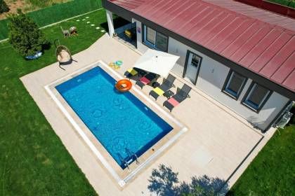 Fethiye Bahçeli ve Doğa Manzaralı Villa Valiant (1007)