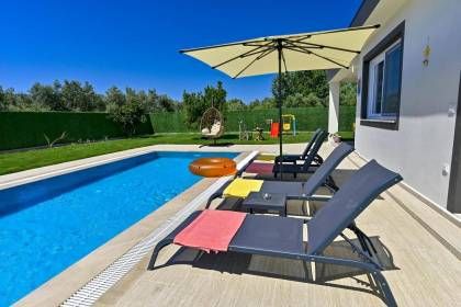 Fethiye Bahçeli ve Doğa Manzaralı Villa Valiant (1007)