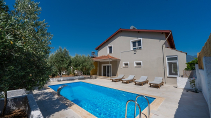Villa Vela (2089)