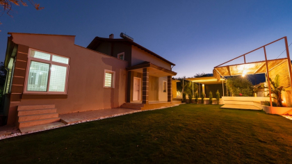 Villa Vela (2089)