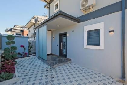 Villa White Day Elmas (1616)