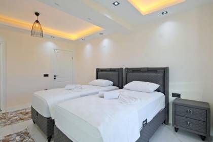 Villa White Day Elmas (1616)