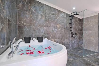 Villa White Day Elmas (1616)