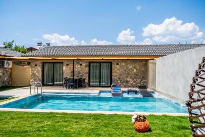 Villa Yar 2 (1014)