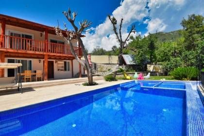 Villa Mera (1140)