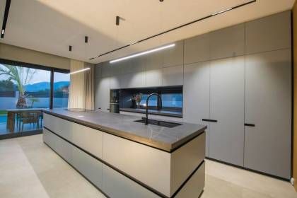 Villa İnci Homes Pearl | Fethiye'de Modern Mimari, Küvetli ve Geniş Bahçeli Lüks Villa (1062)
