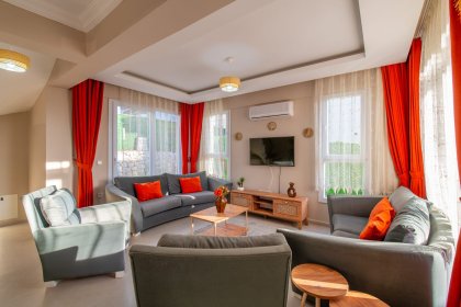 Villa Zayn East (2355)