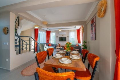 Villa Zayn East (2355)
