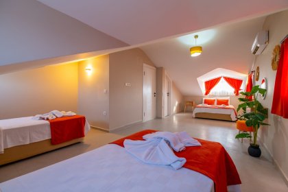 Villa Zayn East (2355)