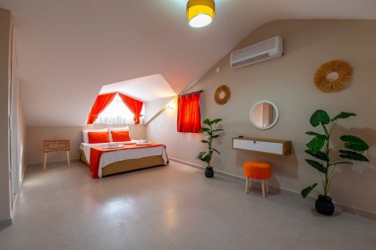 Villa Zayn East (2355)