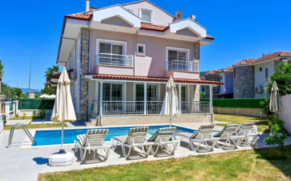 Villa Taraya 2 (1989)