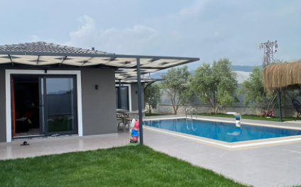 Villa Valencia (1020)